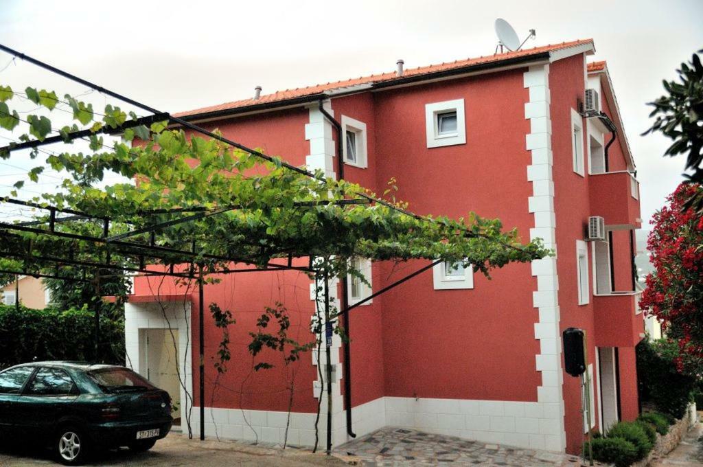 Apartments Mira Rogoznica  Eksteriør bilde